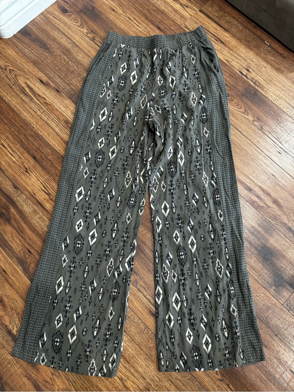 Michael stars olive Green Printed Wide-Leg Palazzo Pants